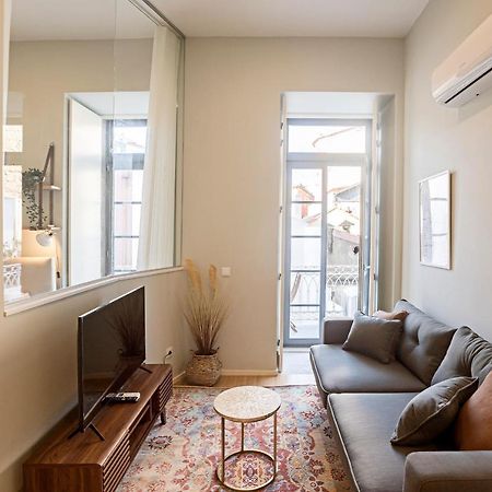 31 Janeiro 157 - Stylish 1Br W/ Ac & Balcony By Lovelystay Porto Kültér fotó