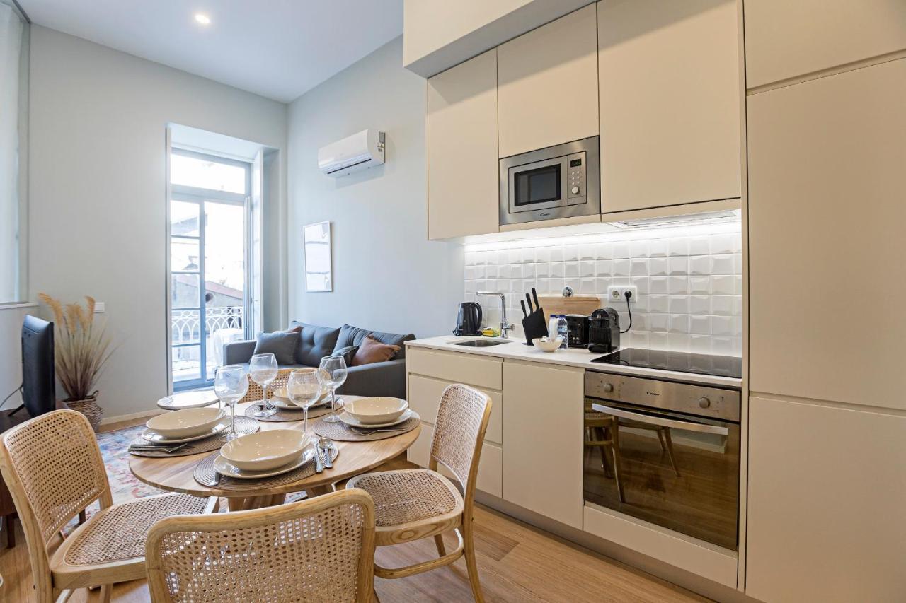 31 Janeiro 157 - Stylish 1Br W/ Ac & Balcony By Lovelystay Porto Kültér fotó