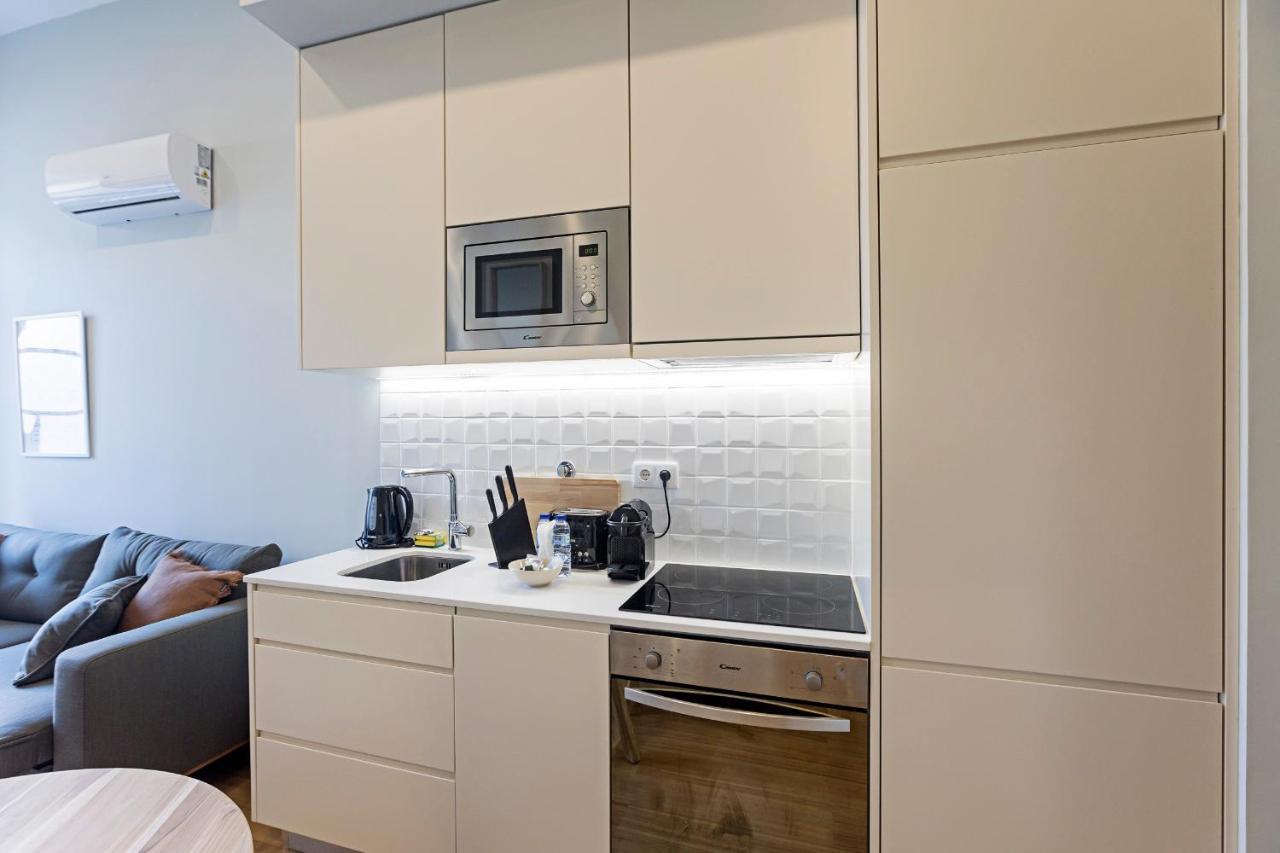 31 Janeiro 157 - Stylish 1Br W/ Ac & Balcony By Lovelystay Porto Kültér fotó