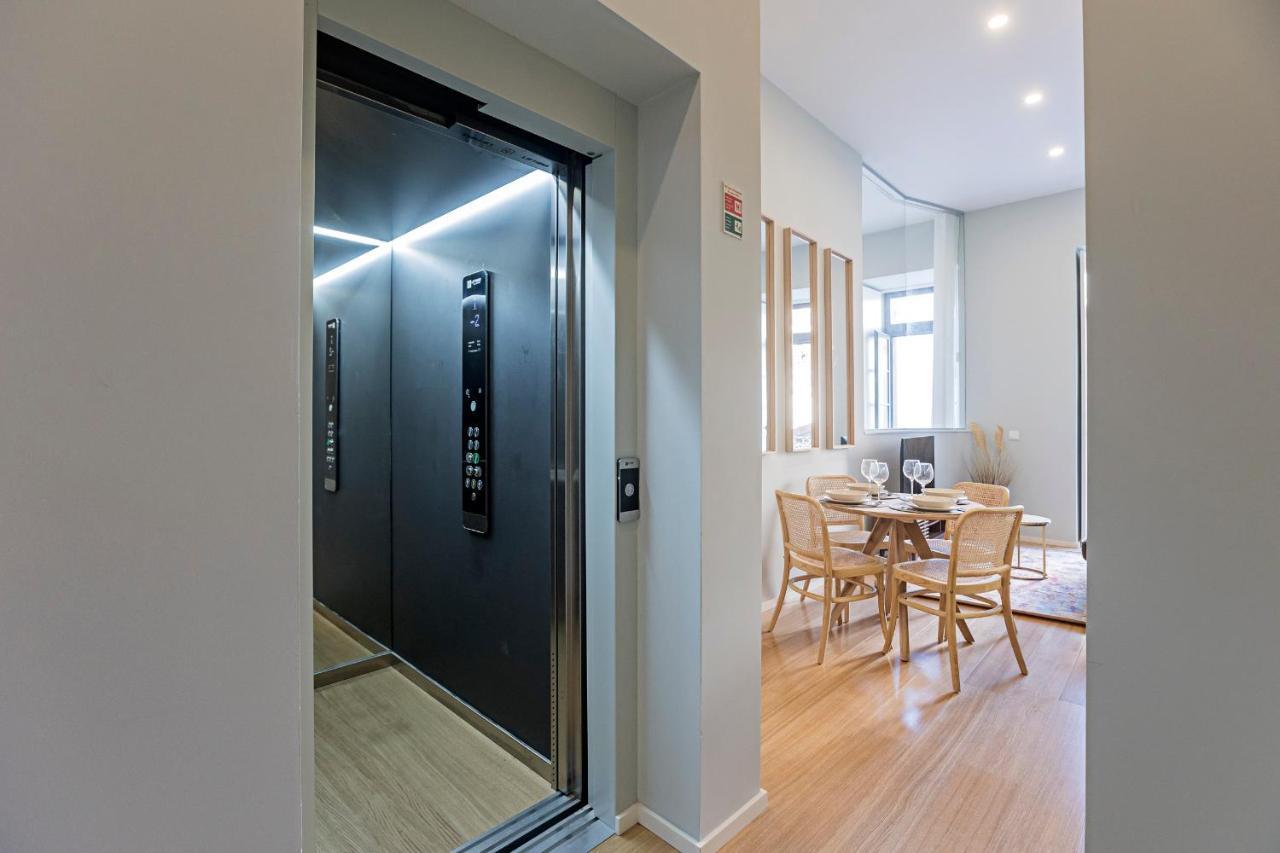 31 Janeiro 157 - Stylish 1Br W/ Ac & Balcony By Lovelystay Porto Kültér fotó
